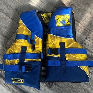 Body Glove youth life vest